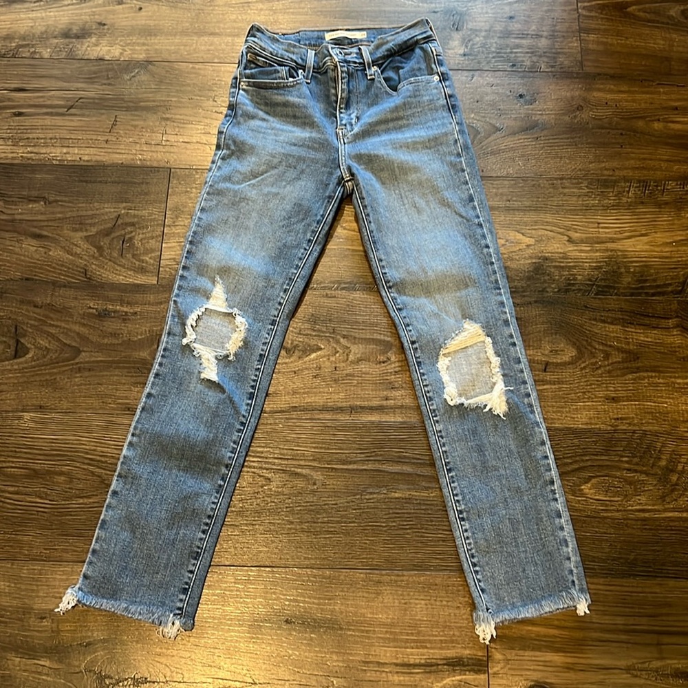 LEVI HIGH RISE STRAIGHT STRETCH DENIM SIZE 24